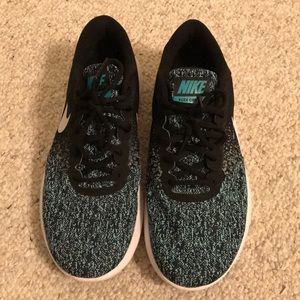 Nike Flex Contact Size 10 shoes